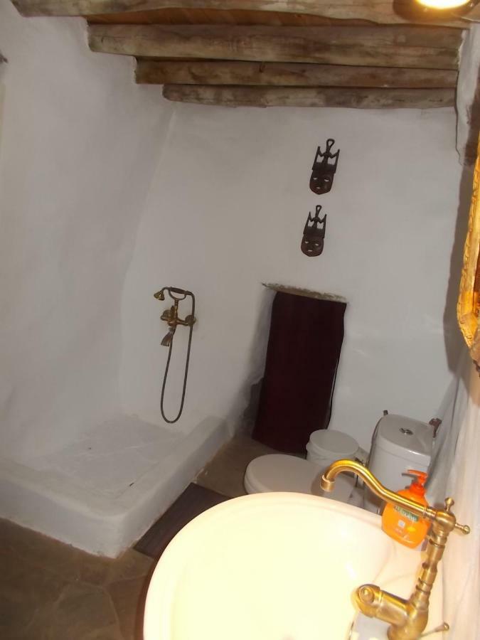 Pitrofos Cyclades Olive Museum'S Guest House מראה חיצוני תמונה